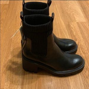 Zara boots like new
